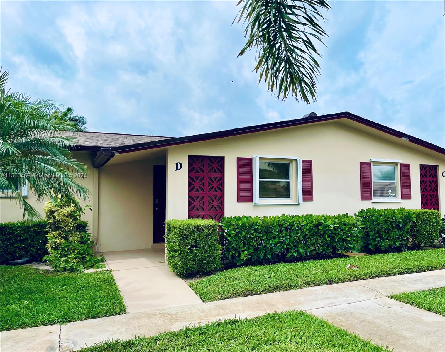 Property for Sale at 2960 Crosley Dr E Dr D, West Palm Beach, Palm Beach County, Florida - Bedrooms: 1 
Bathrooms: 1  - $114,000