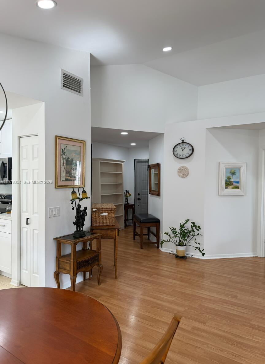 FOREST RIDGE CLUSTER HOME - Residential Lease