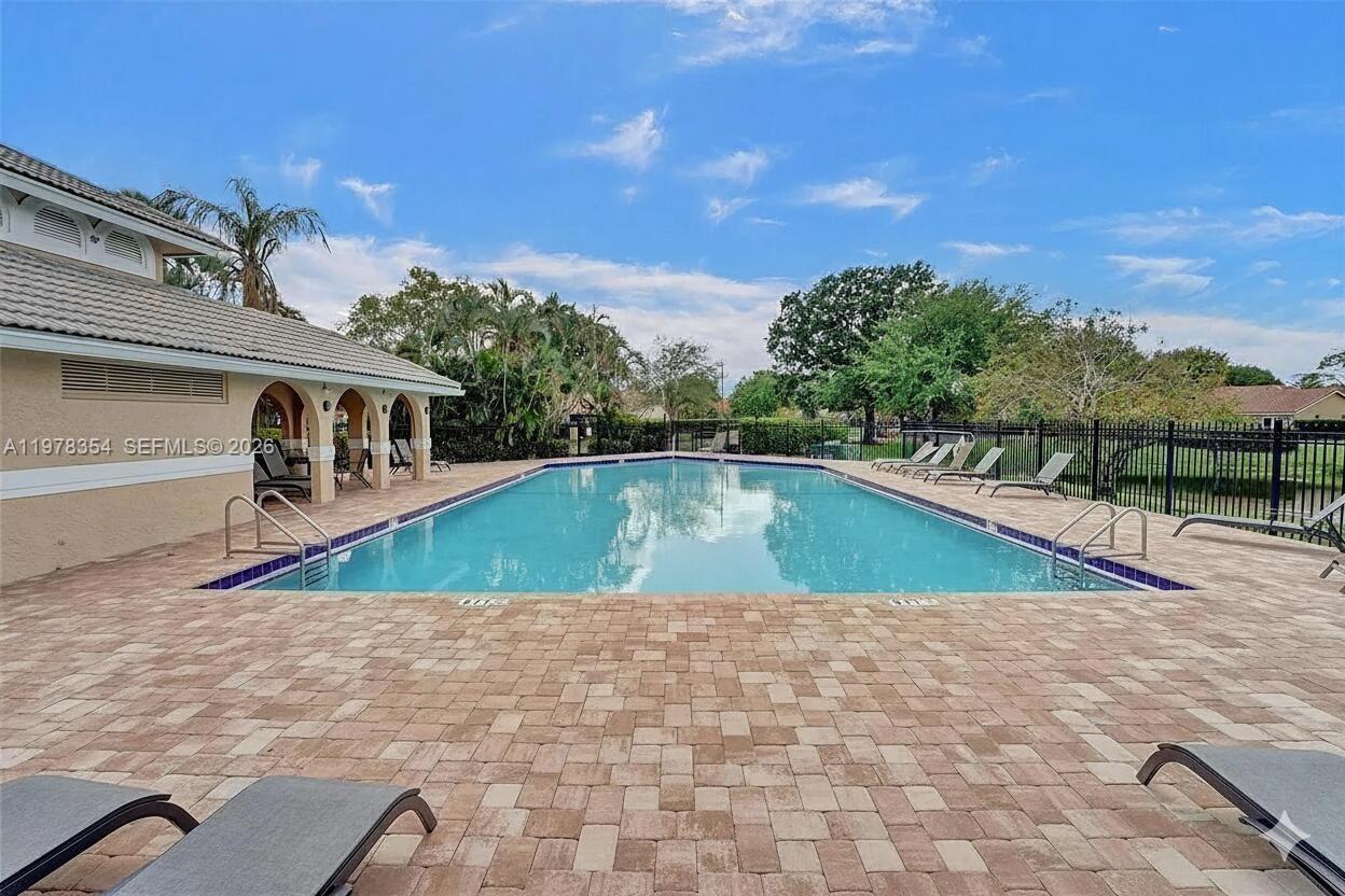 FOREST RIDGE CLUSTER HOME - Residential Lease