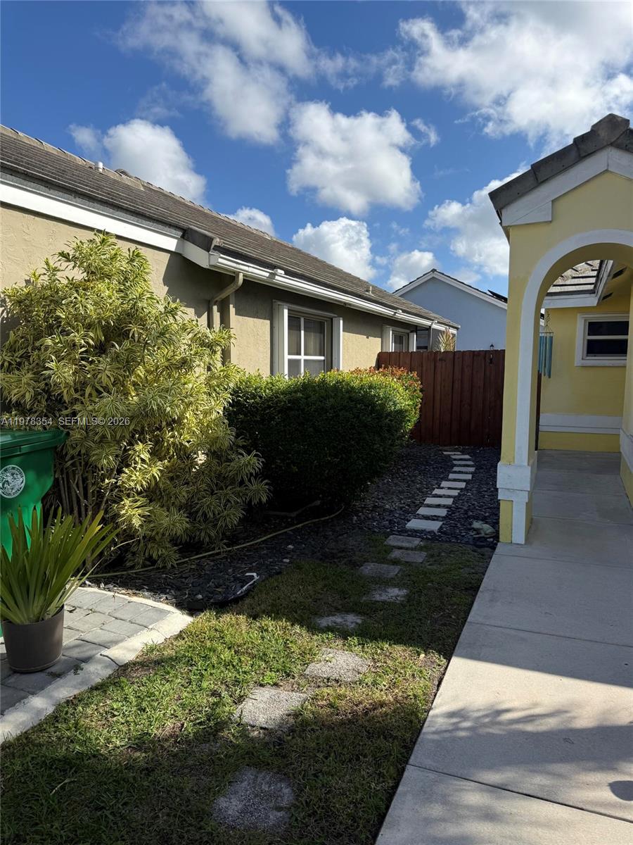 FOREST RIDGE CLUSTER HOME - Residential Lease