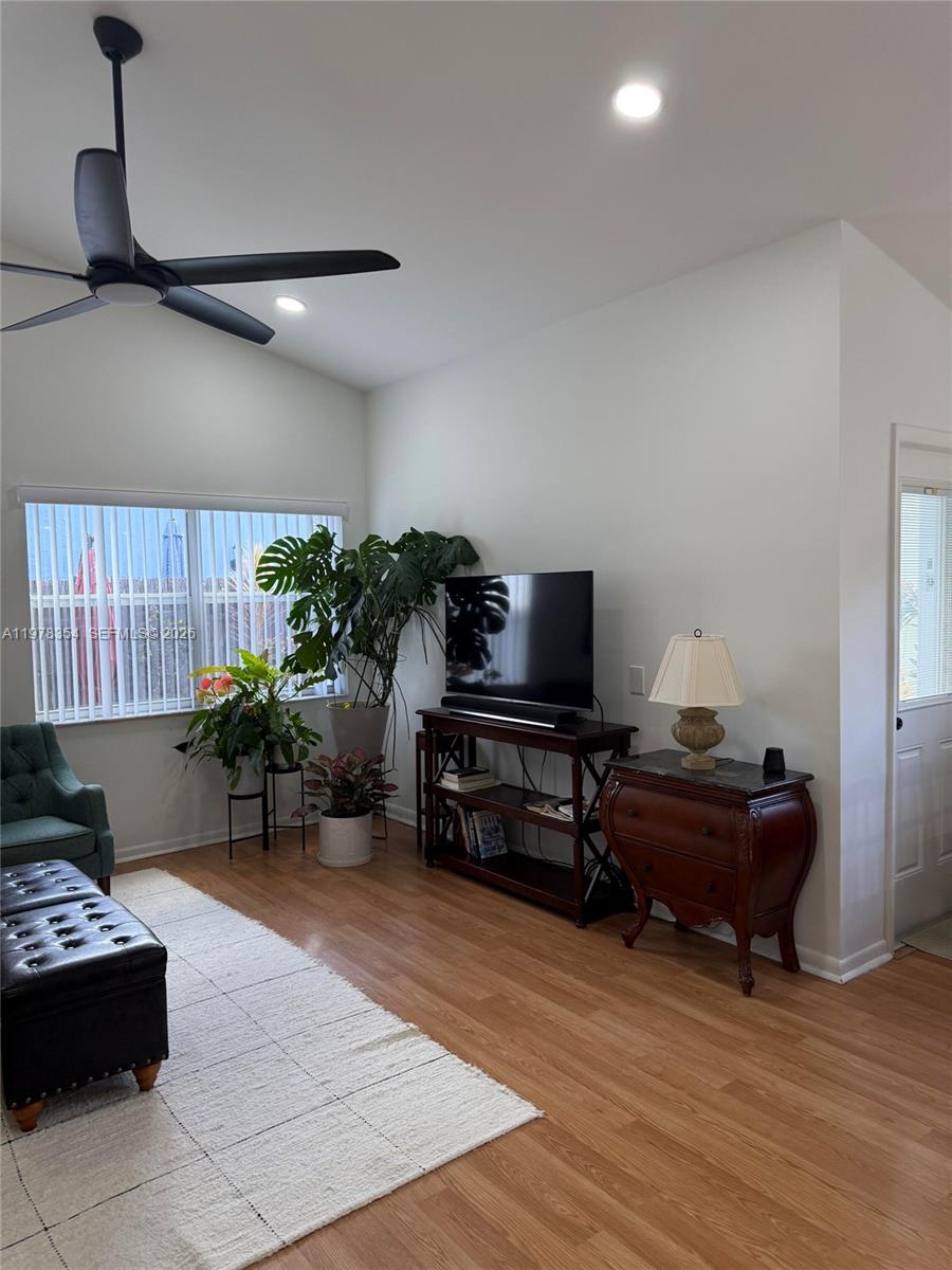 FOREST RIDGE CLUSTER HOME - Residential Lease