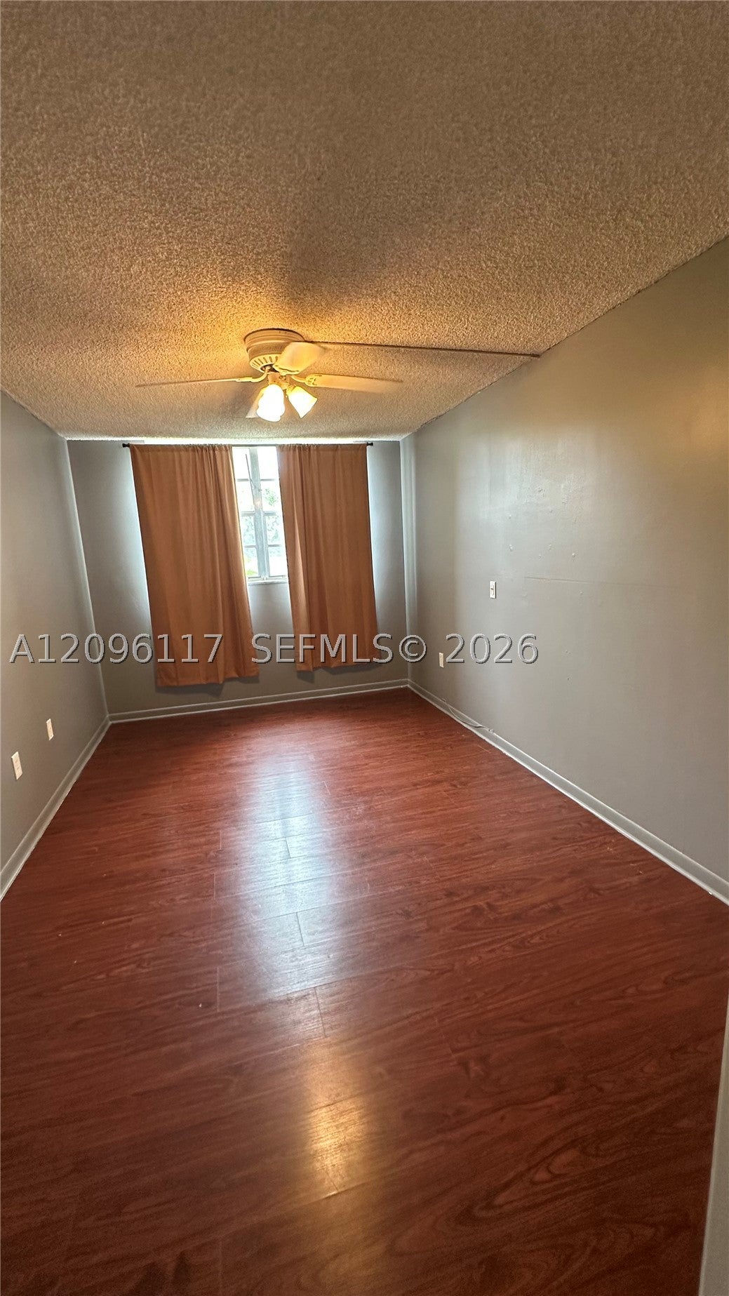 7100 NW 17 111