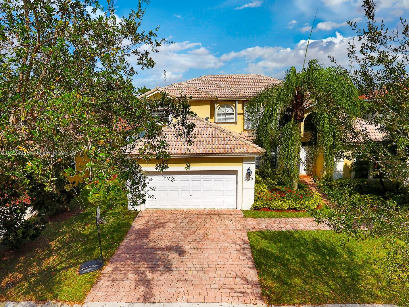 Grand Oaks - Residential