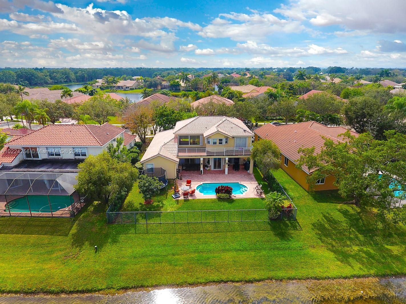 Grand Oaks - Residential