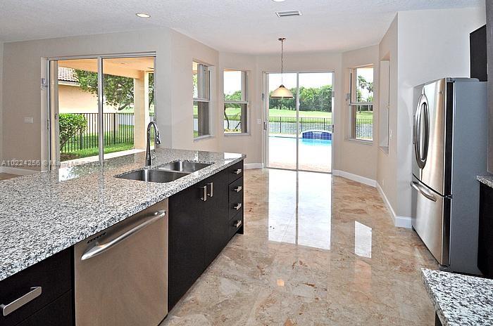 Grand Oaks - Residential