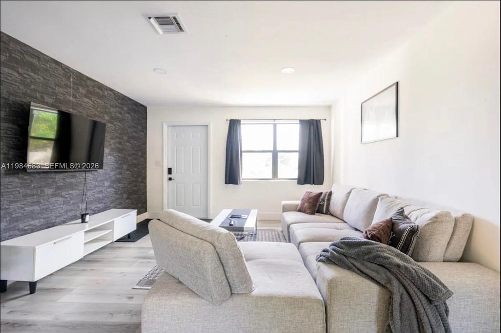 Photo of 1200 NW 18th Ct #1200, Fort Lauderdale, FL 33311 (MLS # A11984683)