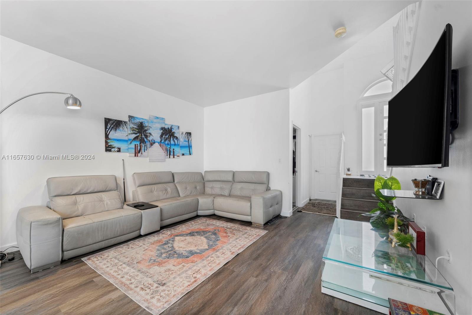 EMERALD POINTE - Residential