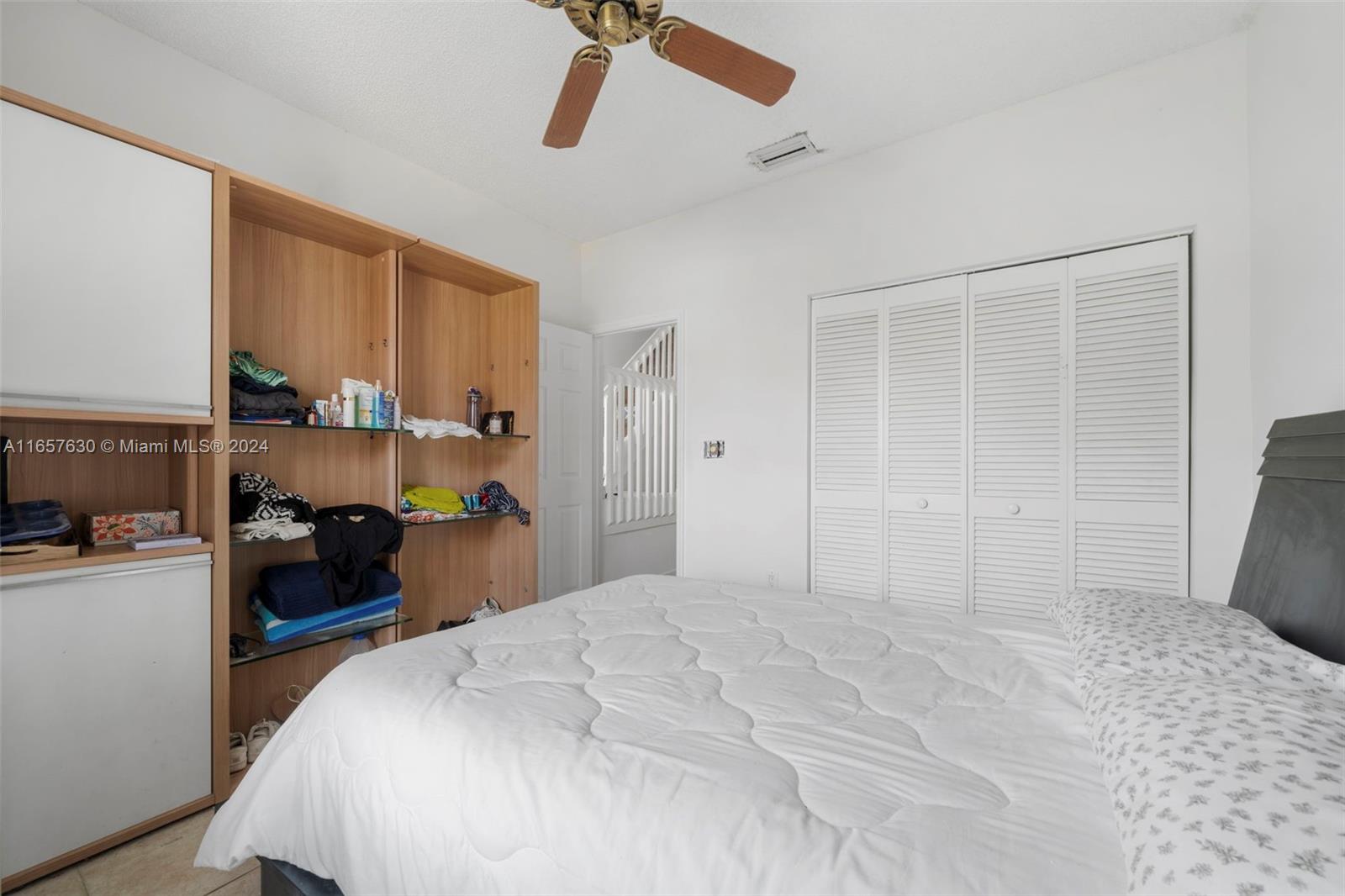 EMERALD POINTE - Residential
