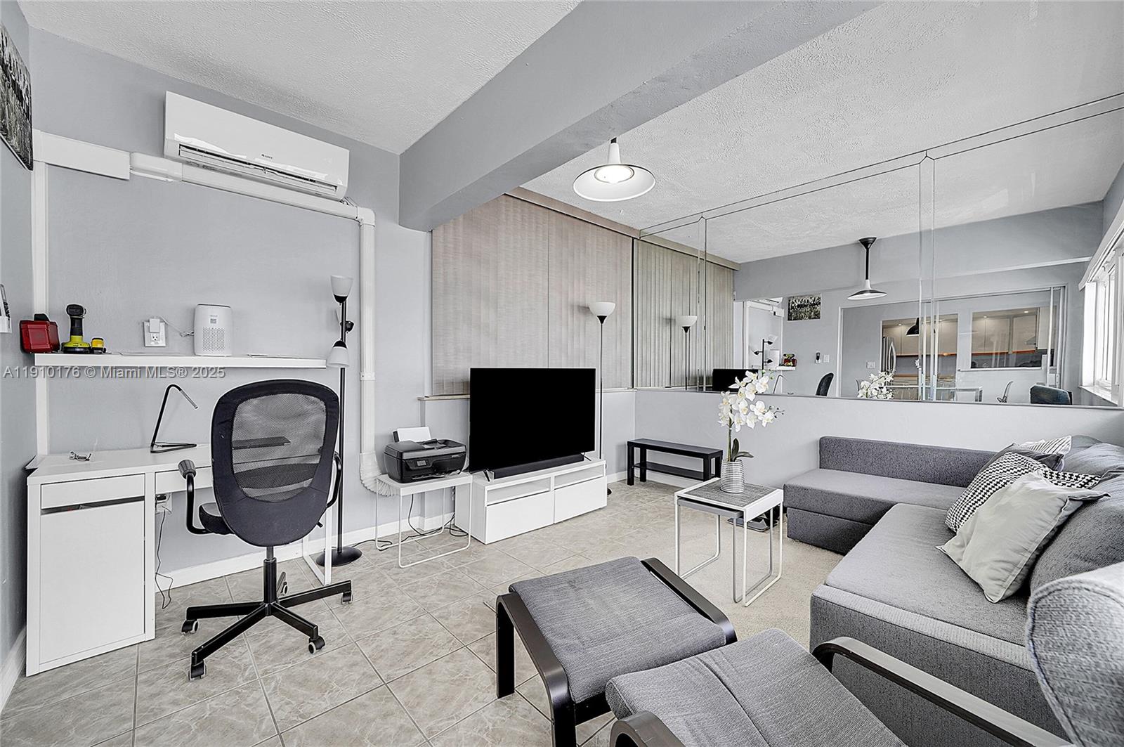 DIPLOMAT GARDEN CO-OP - Residential