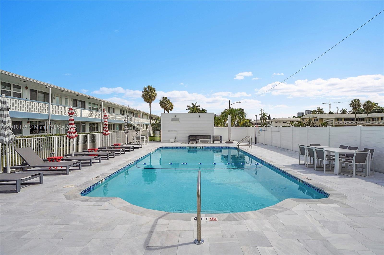 DIPLOMAT GARDEN CO-OP - Residential