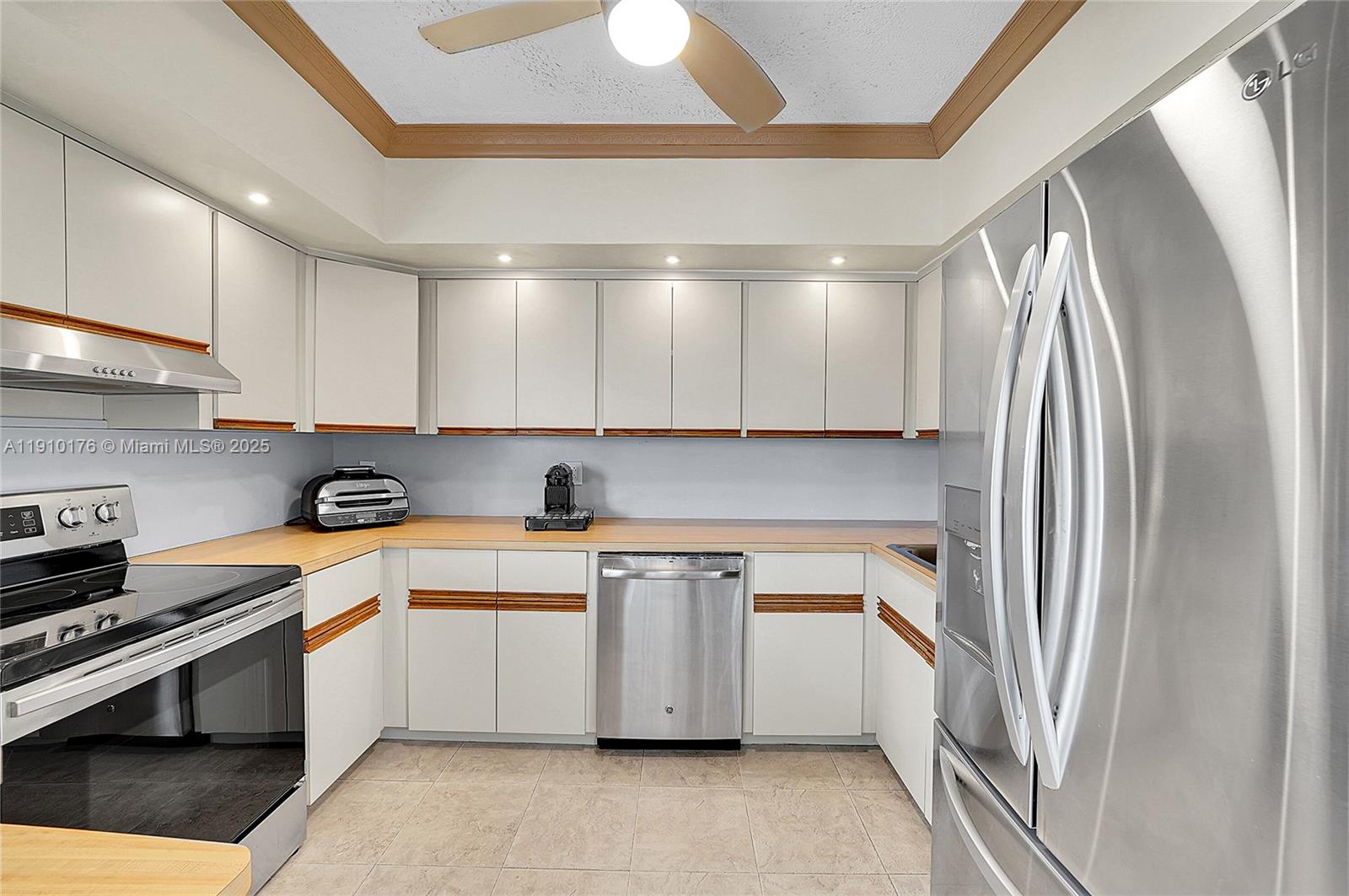 DIPLOMAT GARDEN CO-OP - Residential