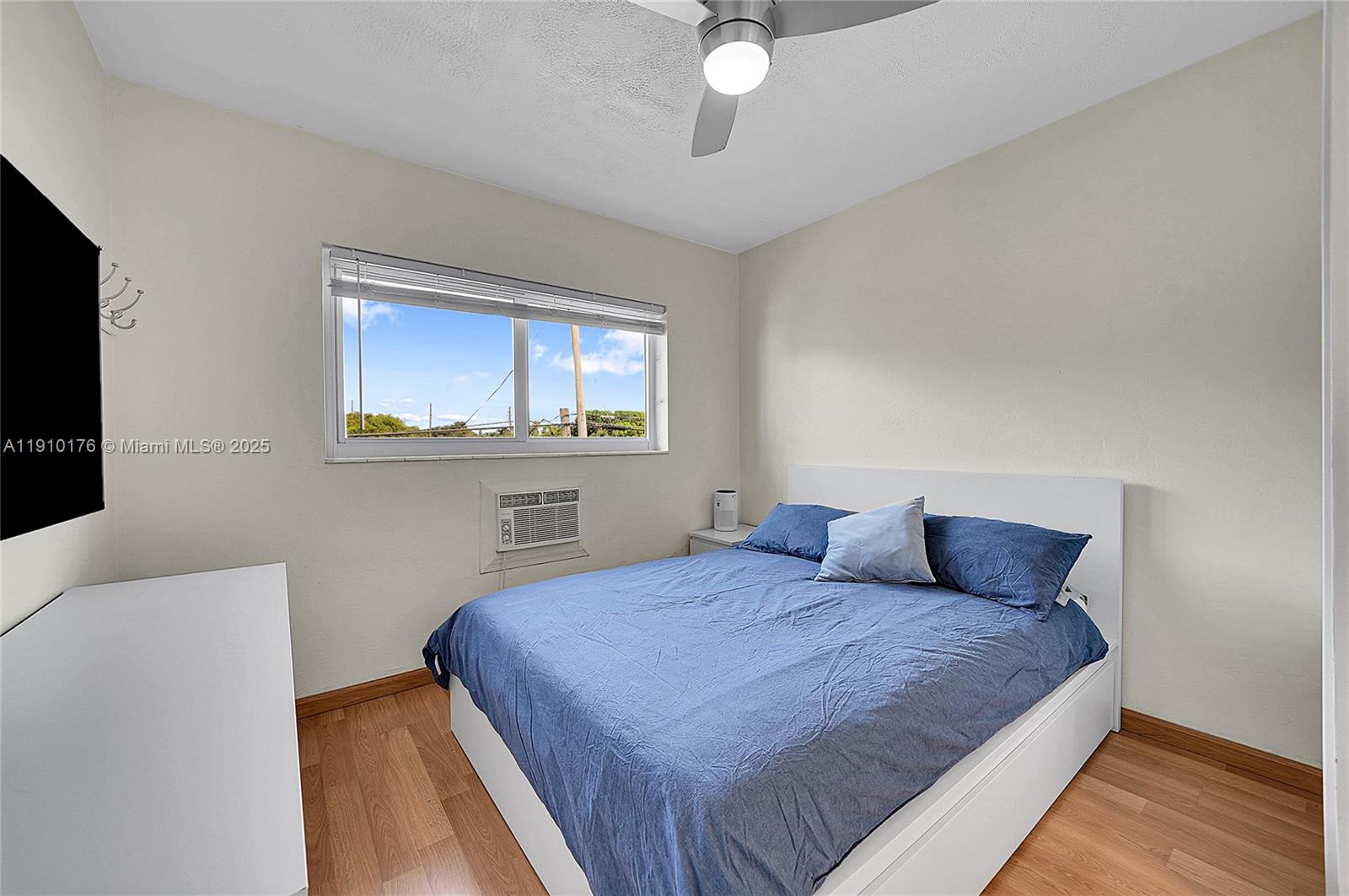 DIPLOMAT GARDEN CO-OP - Residential