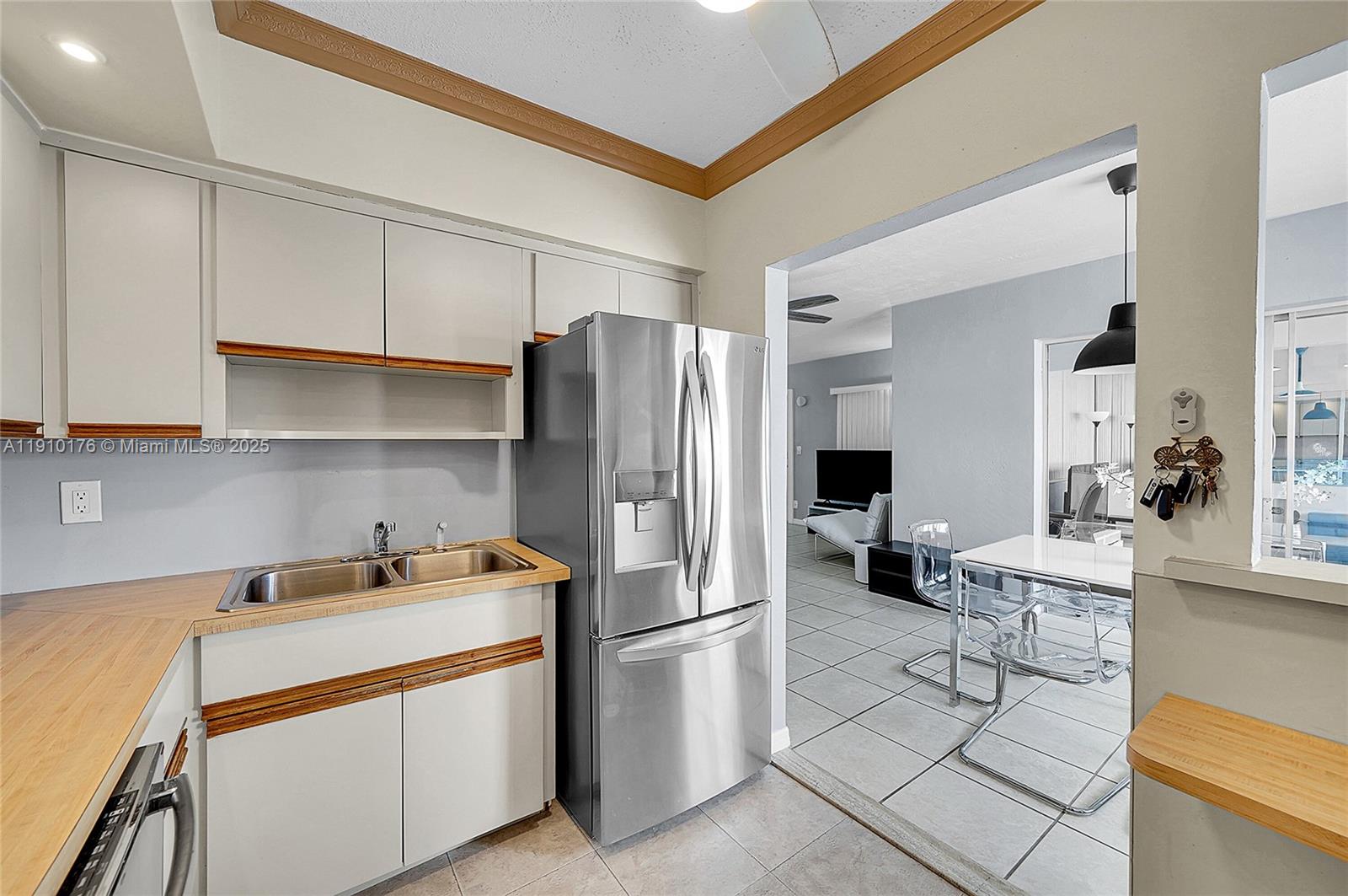 DIPLOMAT GARDEN CO-OP - Residential