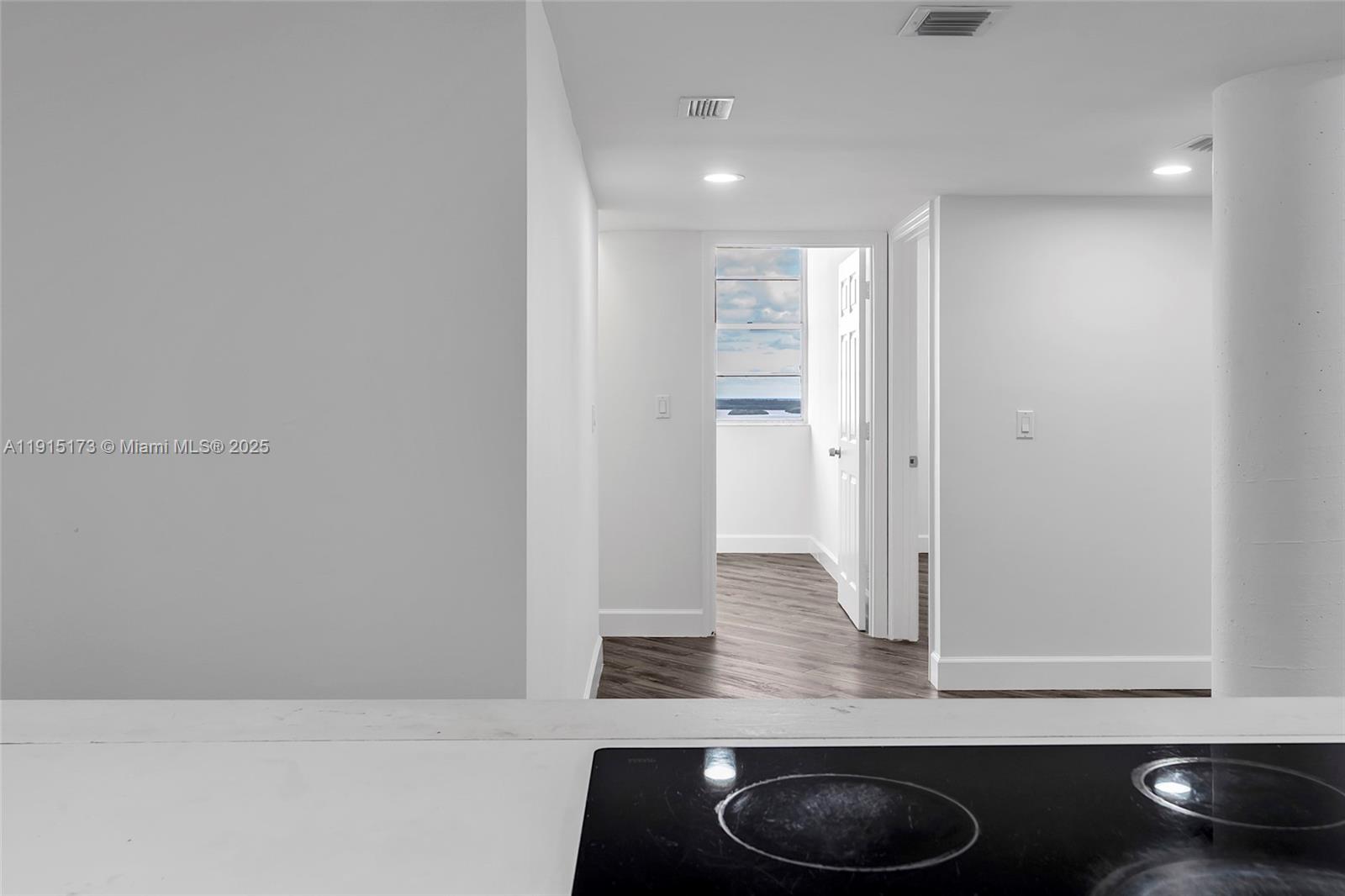 FOUR AMBASSADORS CONDO PH - Residential