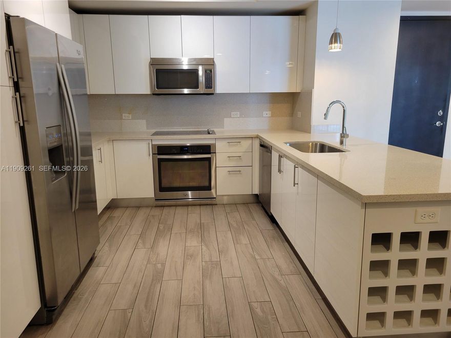 Excellent opportunity to live in the best area of Brickell, close to shops and restaurants, where life happens. Spacious and comfortable 2bed/2bath apartment, one of the best lines of the building with a generous balcony overseeing the pool area. Beautiful amenities. Great investment in an area of high demand.