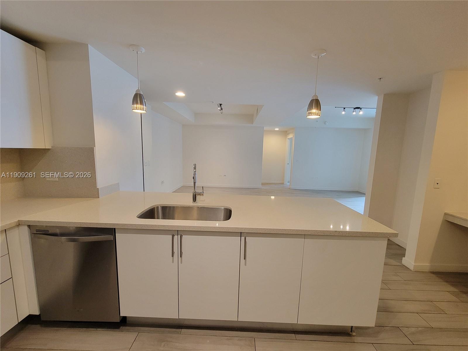 NINE AT MARY BRICKELL VILL - Residential