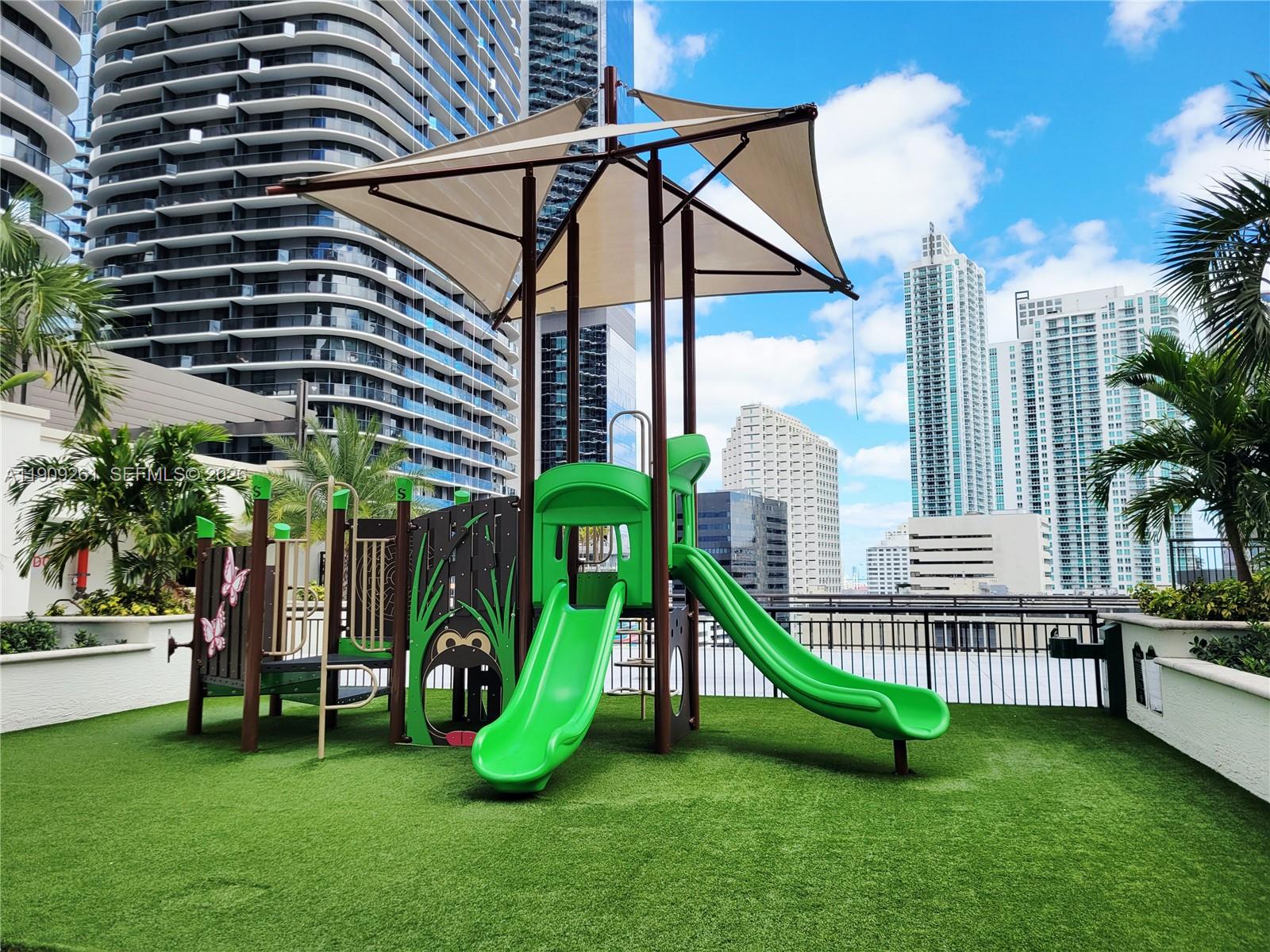 NINE AT MARY BRICKELL VILL - Residential