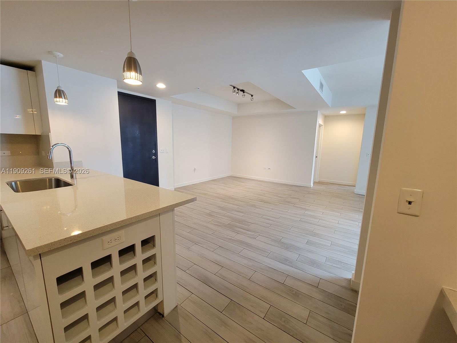 NINE AT MARY BRICKELL VILL - Residential