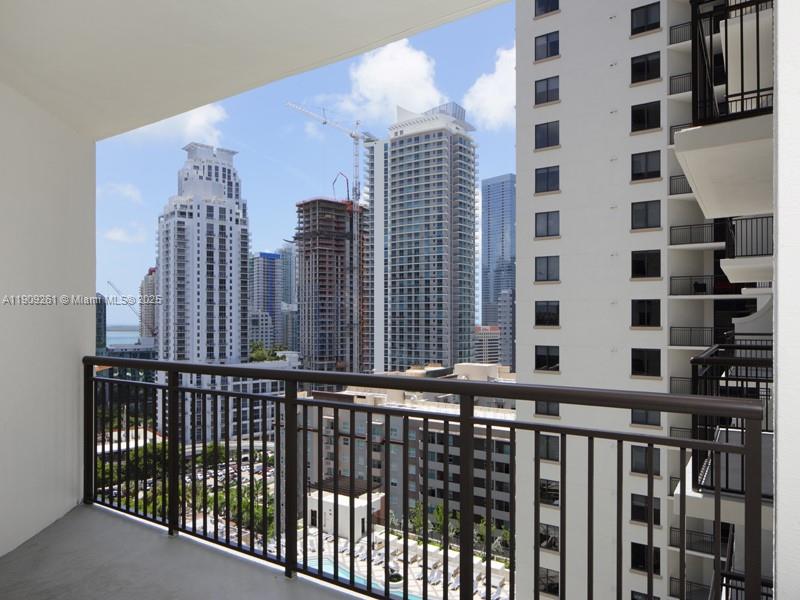 NINE AT MARY BRICKELL VILL - Residential