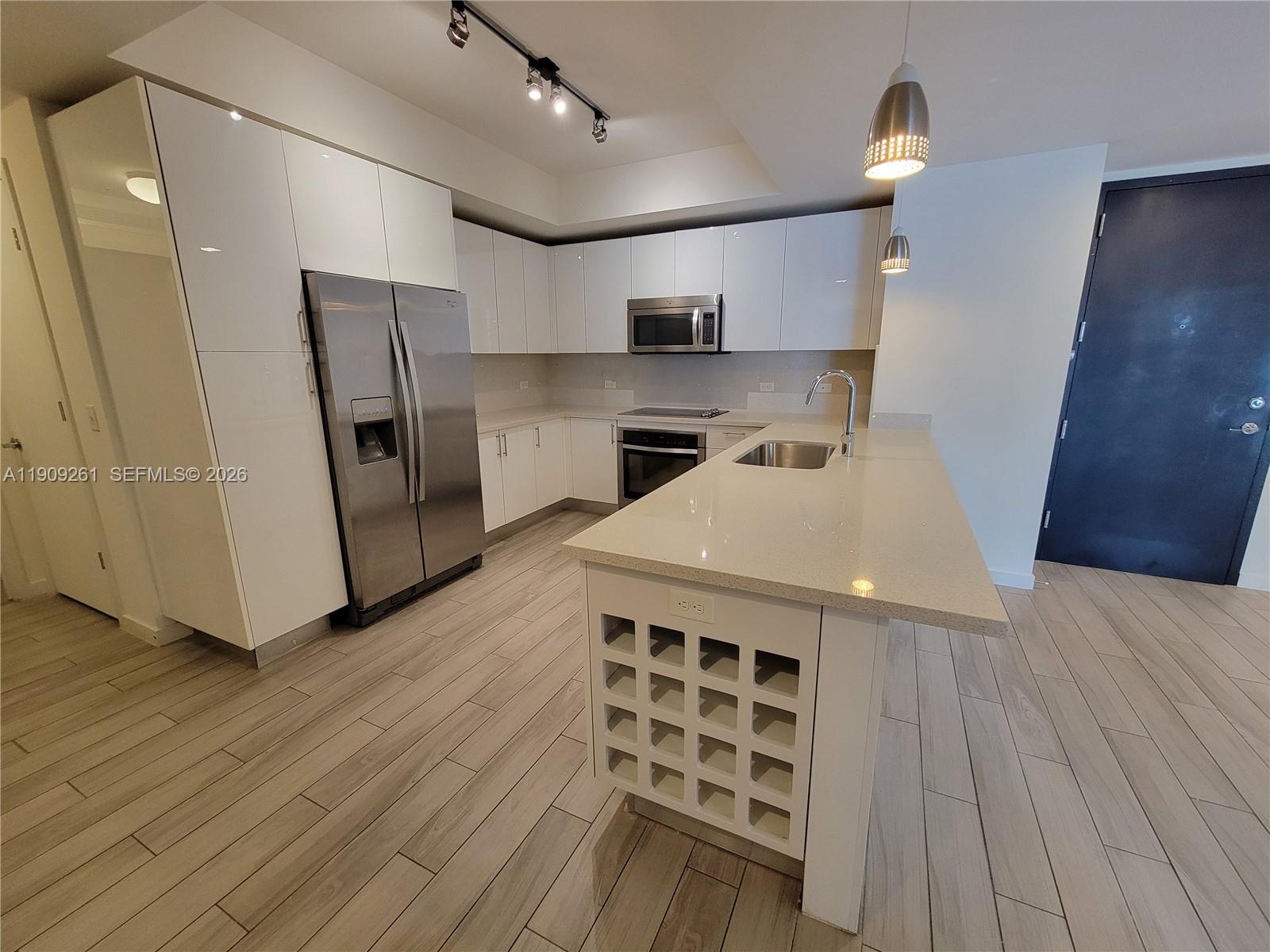 NINE AT MARY BRICKELL VILL - Residential