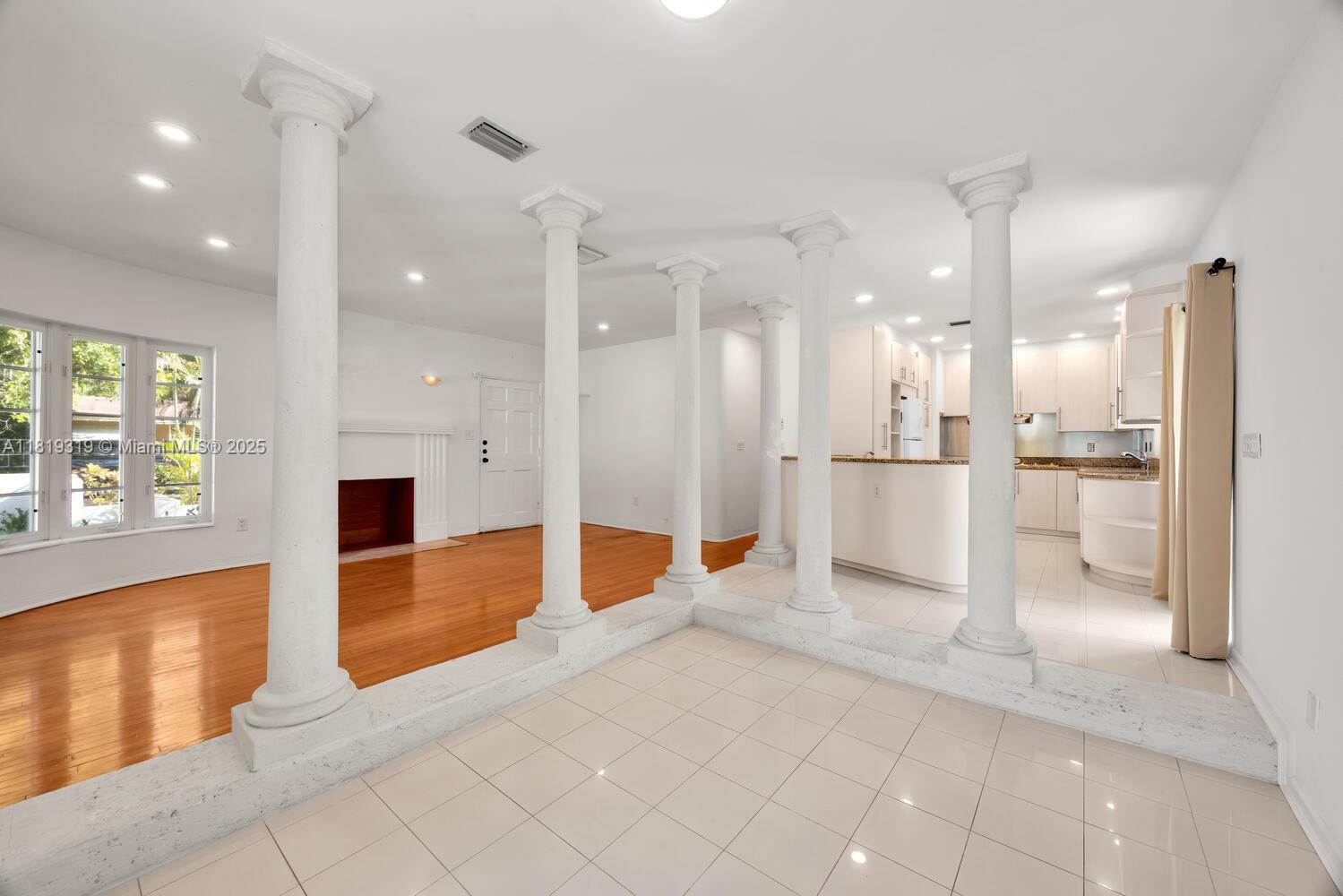 CORAL GABLES GRANADA SEC - Residential