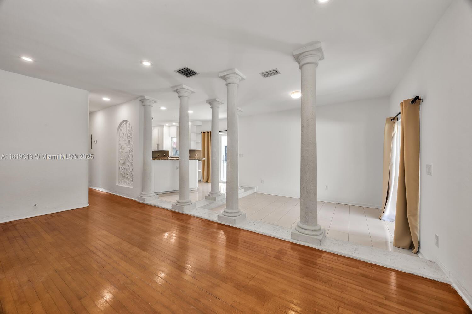 CORAL GABLES GRANADA SEC - Residential