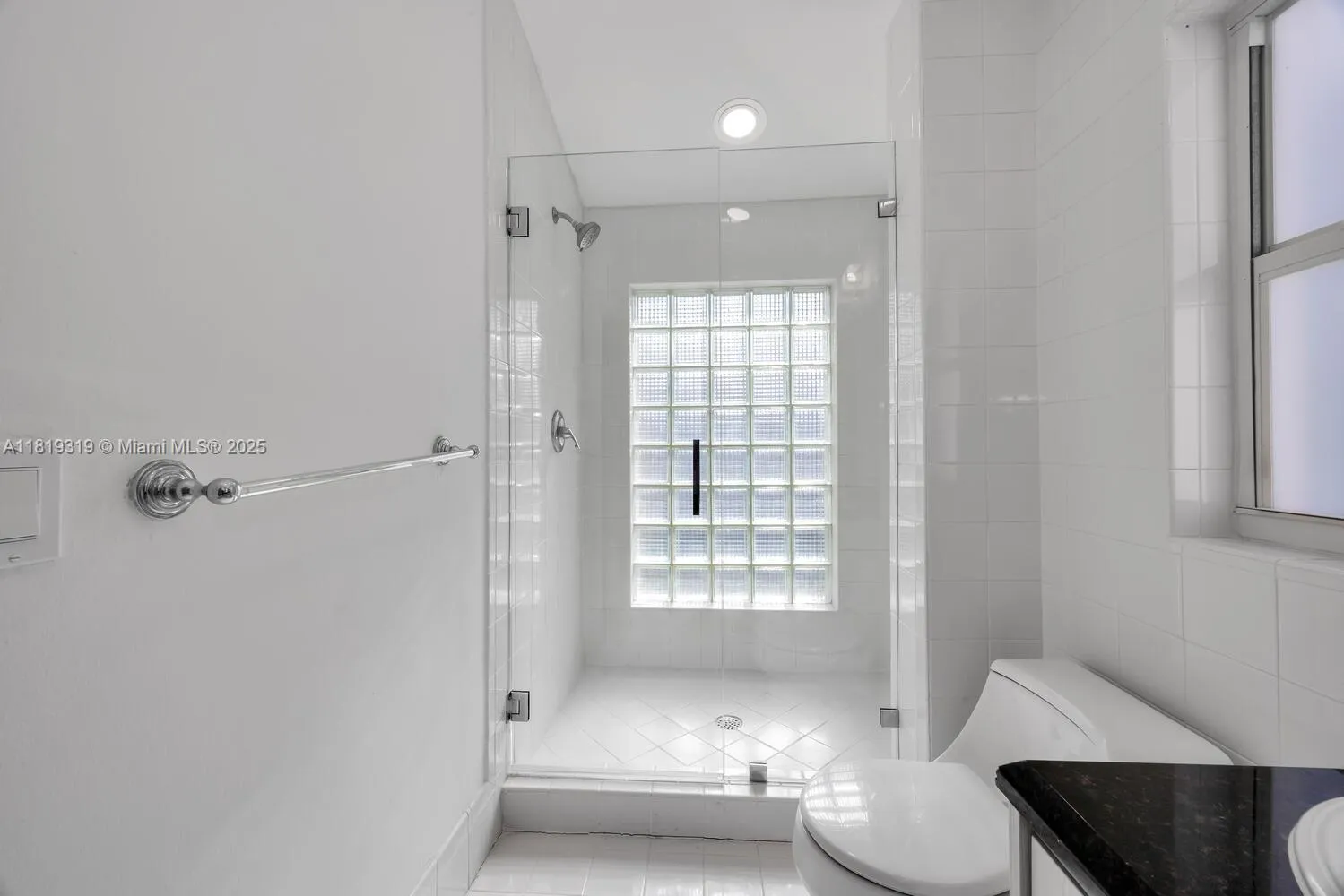 Coral Gables, Florida 33134, United States, 2 Bedrooms Bedrooms, ,2 BathroomsBathrooms,Residential,Active,153404