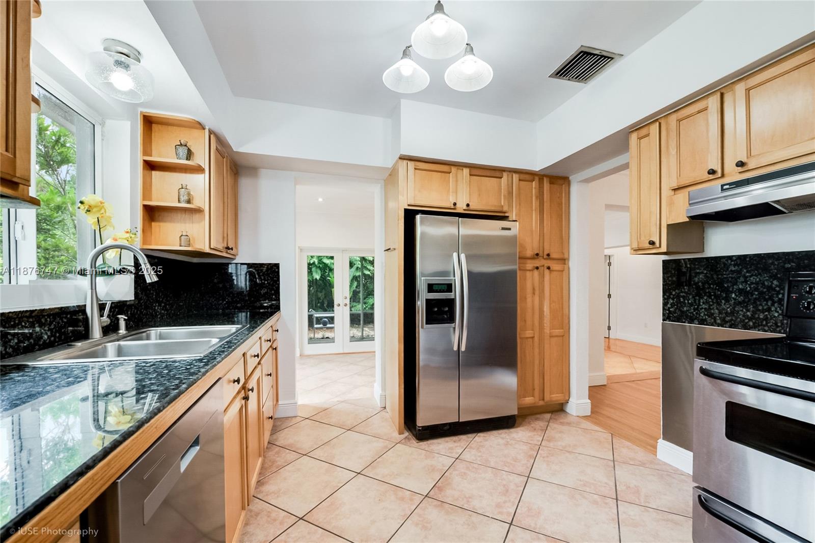 TAMIAMI PLACE PLAN 2 - Residential