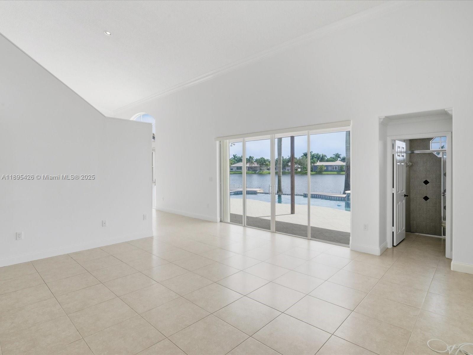 PEMBROKE FALLS - Residential Lease