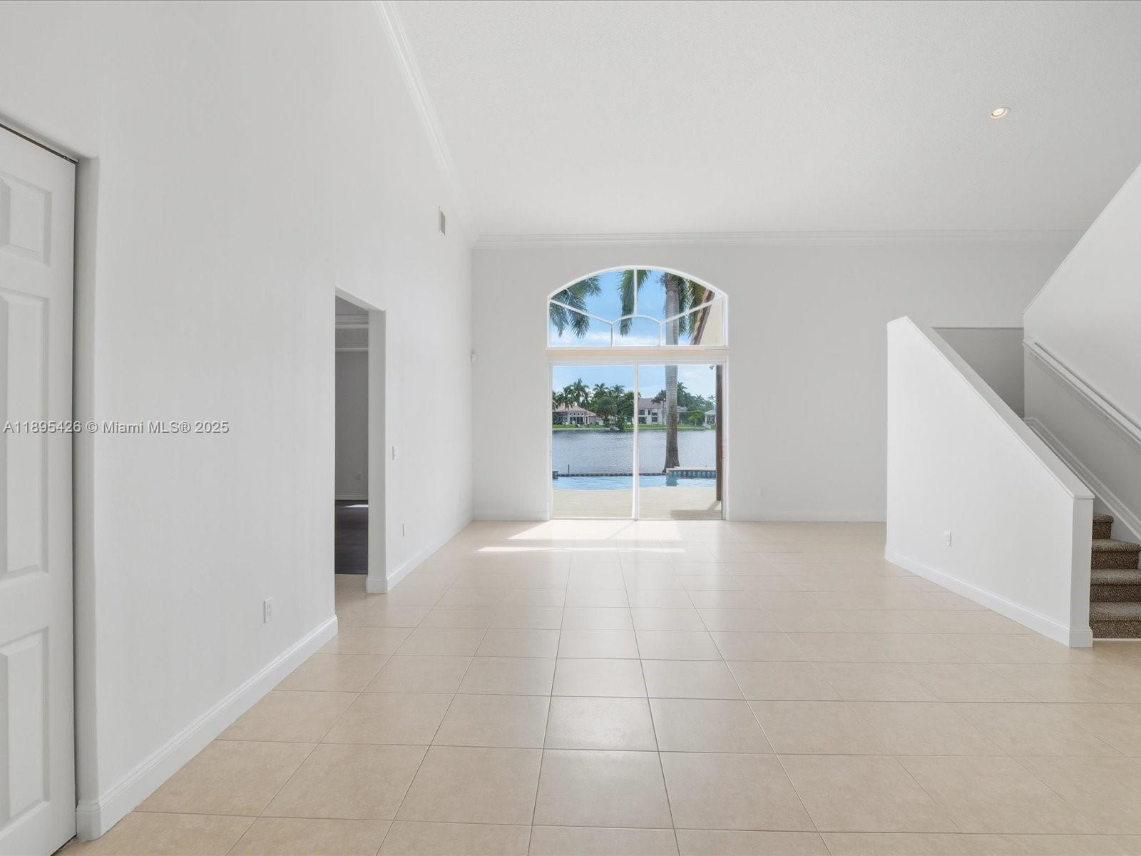 PEMBROKE FALLS - Residential Lease