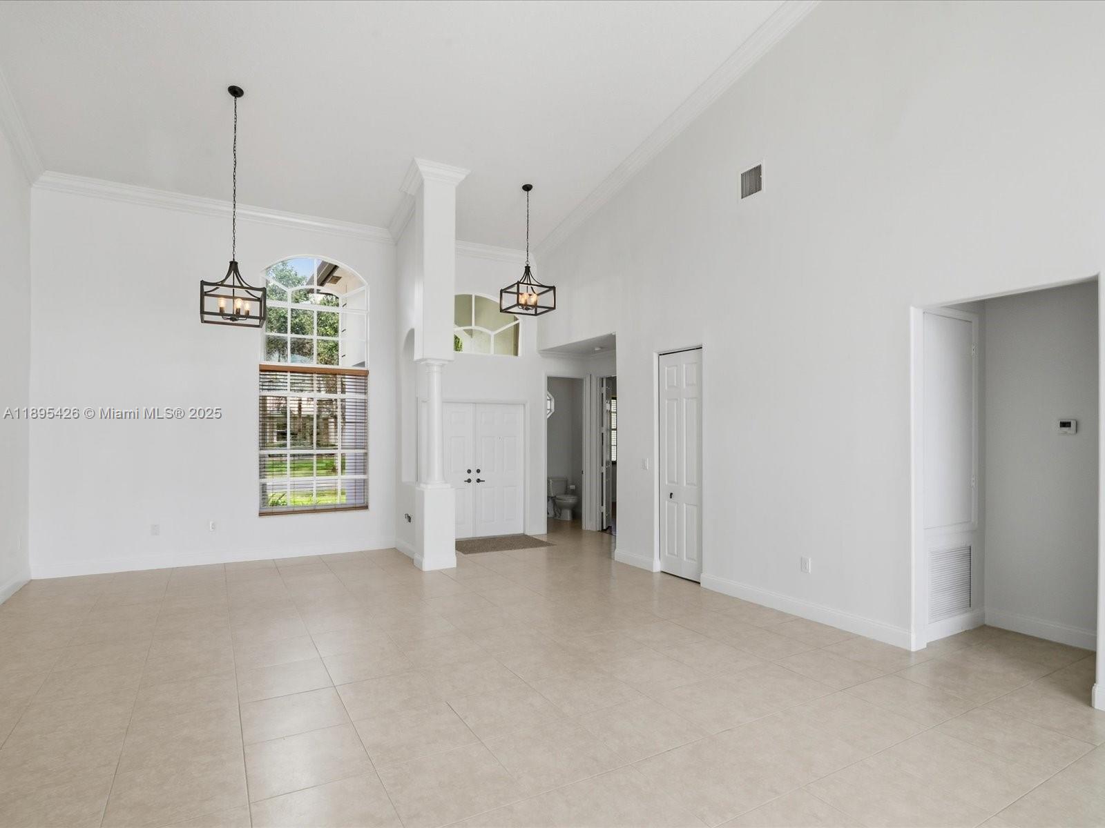 PEMBROKE FALLS - Residential Lease