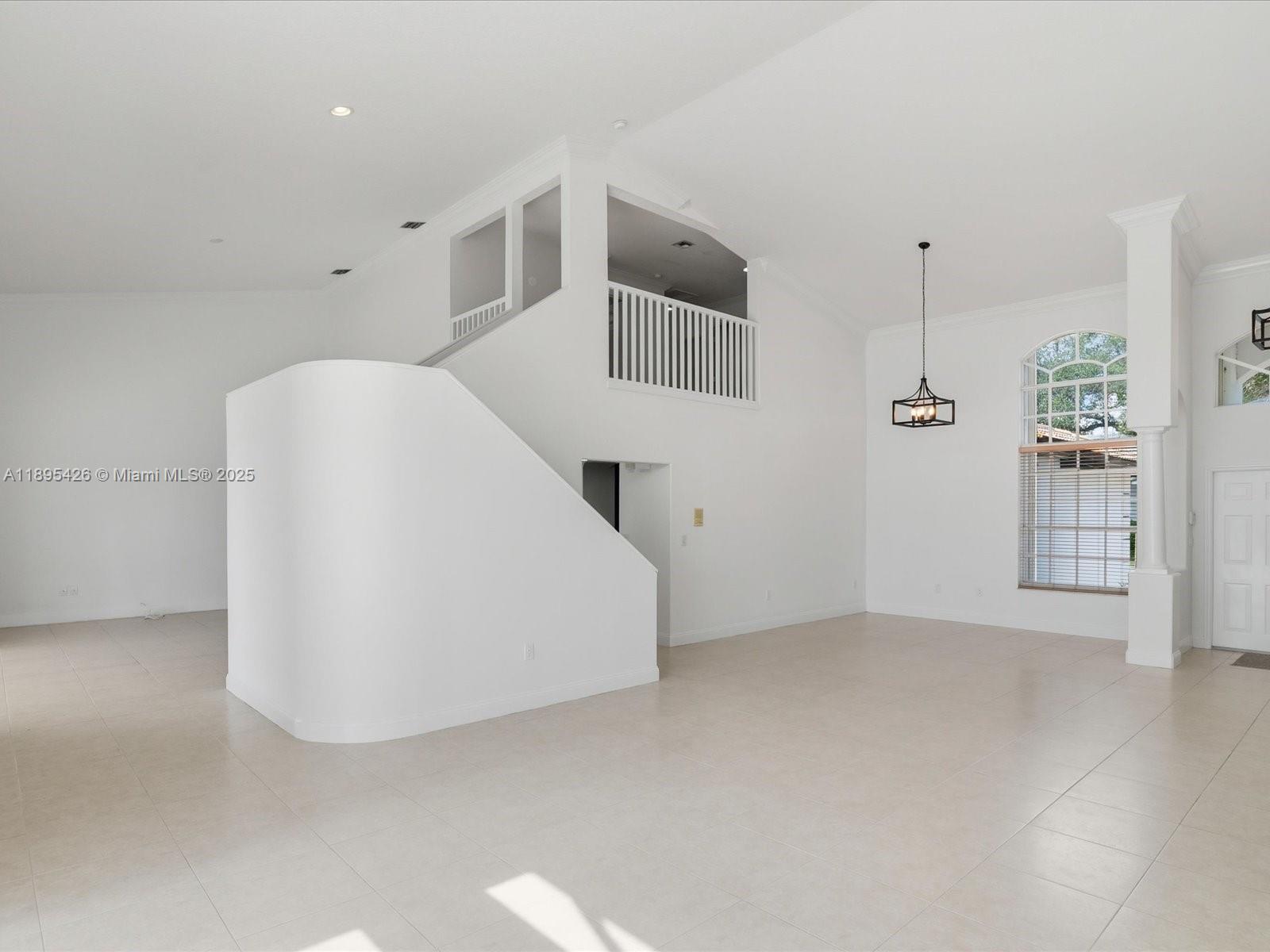 PEMBROKE FALLS - Residential Lease