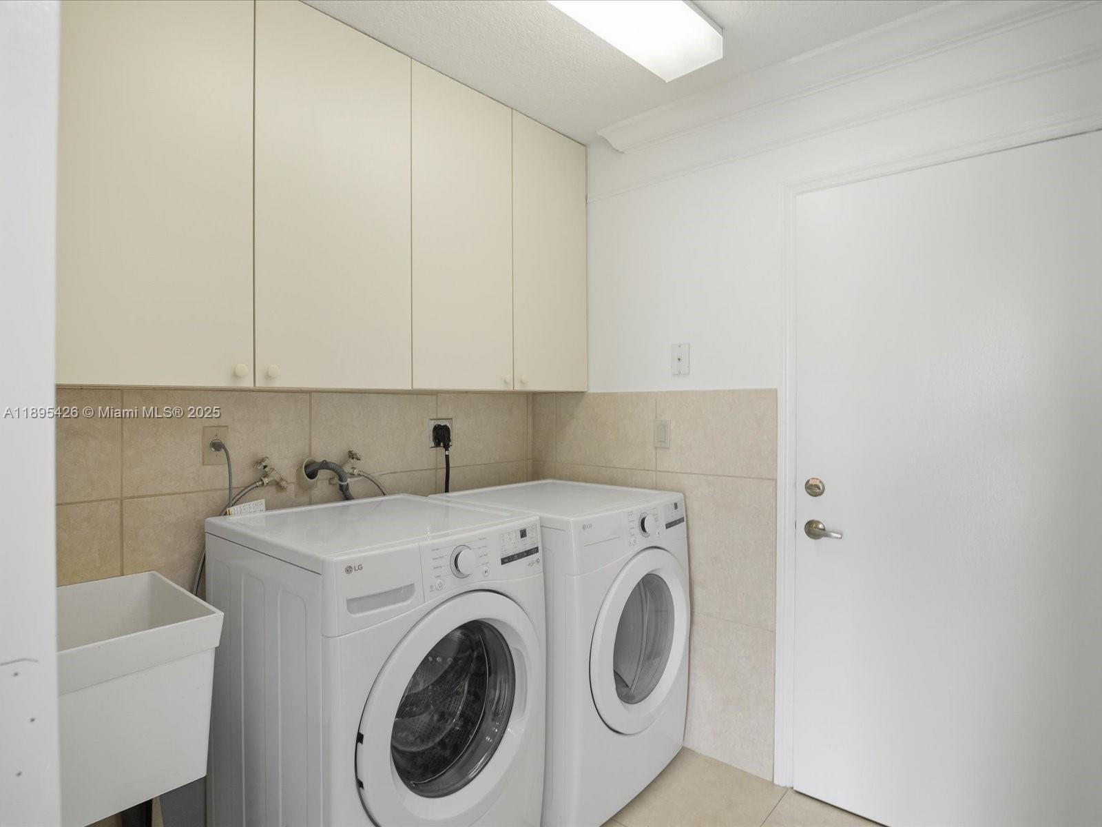 PEMBROKE FALLS - Residential Lease