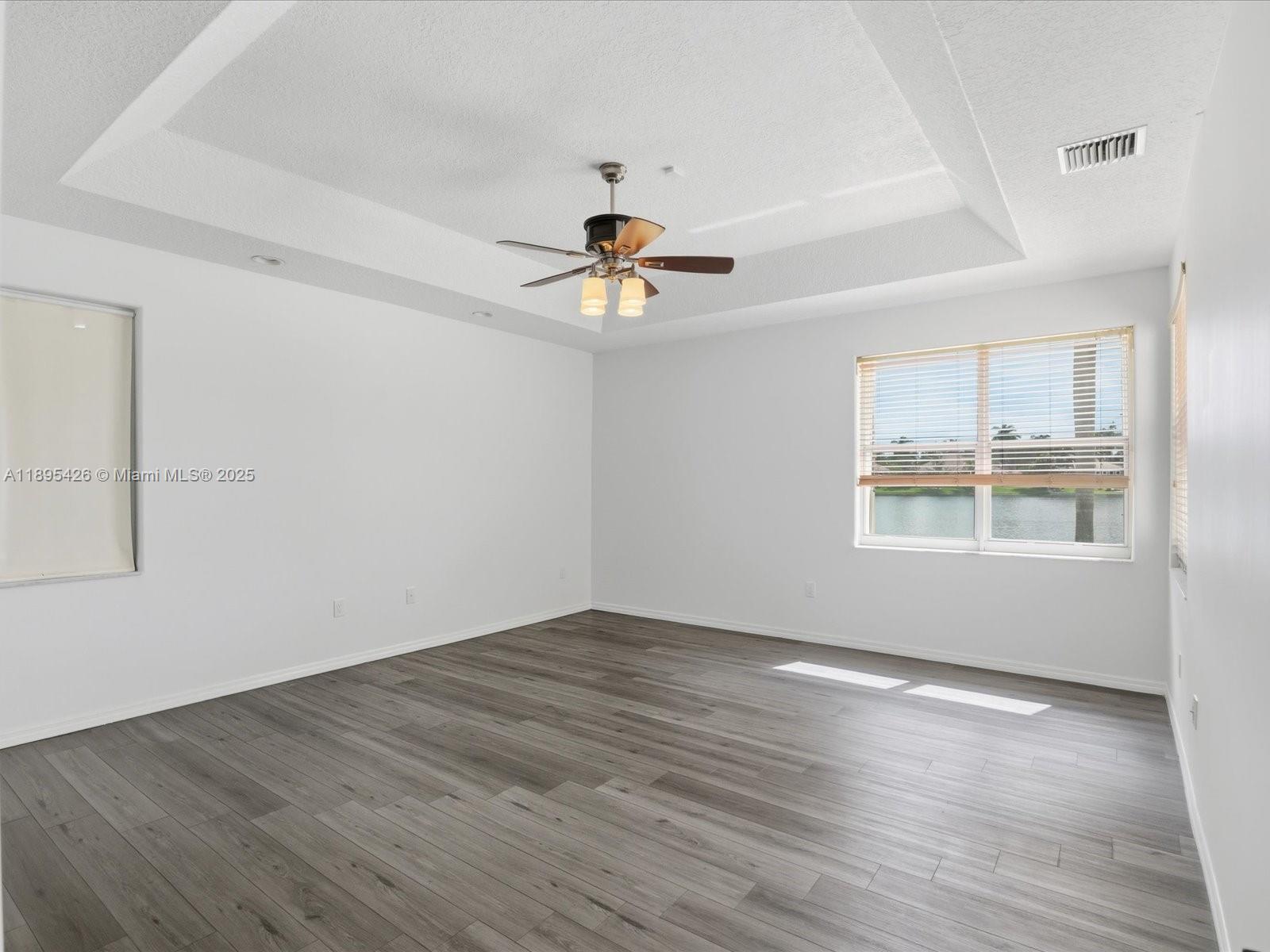 PEMBROKE FALLS - Residential Lease