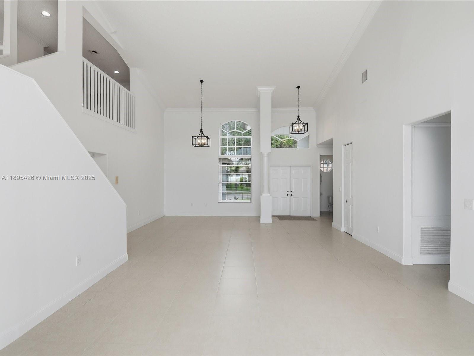 PEMBROKE FALLS - Residential Lease