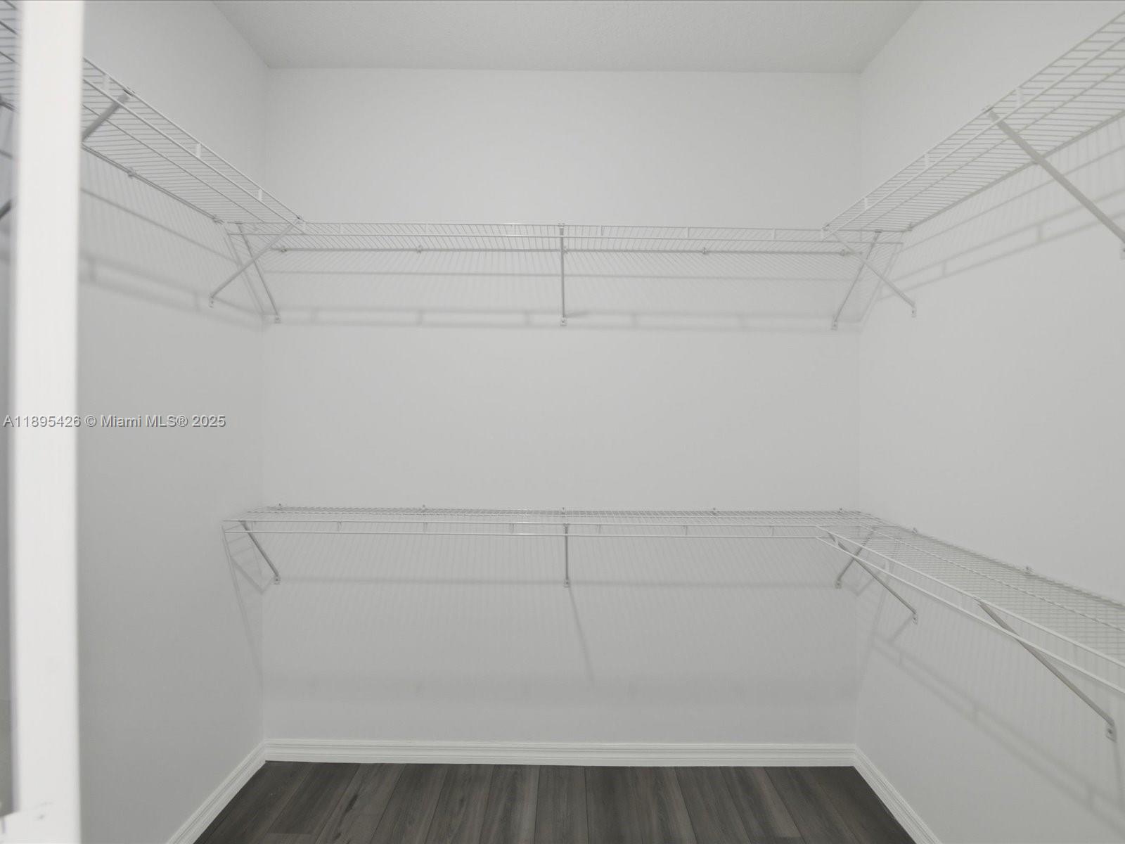 PEMBROKE FALLS - Residential Lease