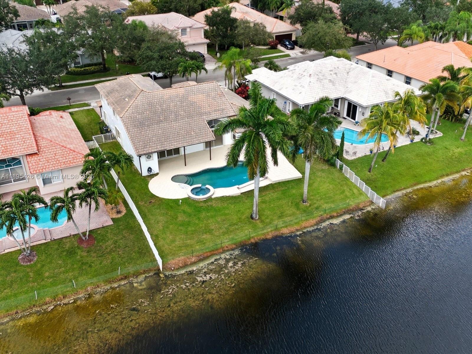 PEMBROKE FALLS - Residential Lease