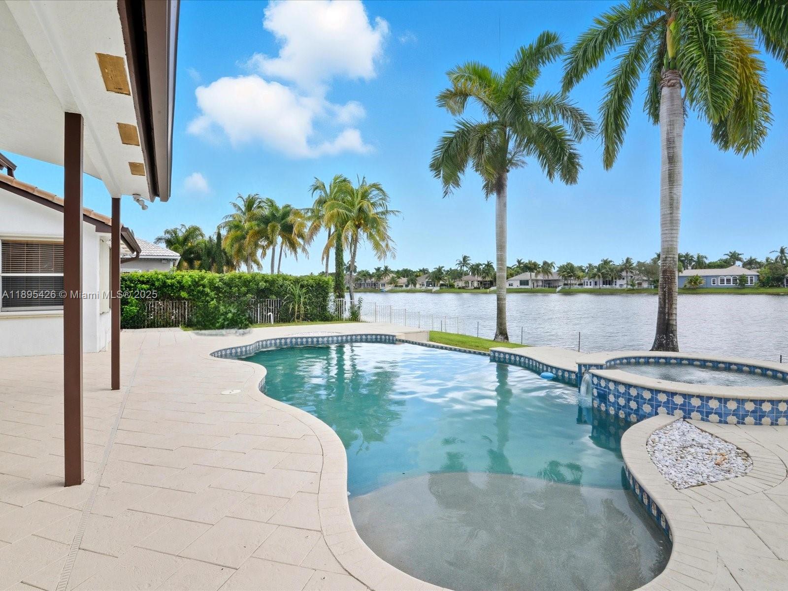 PEMBROKE FALLS - Residential Lease