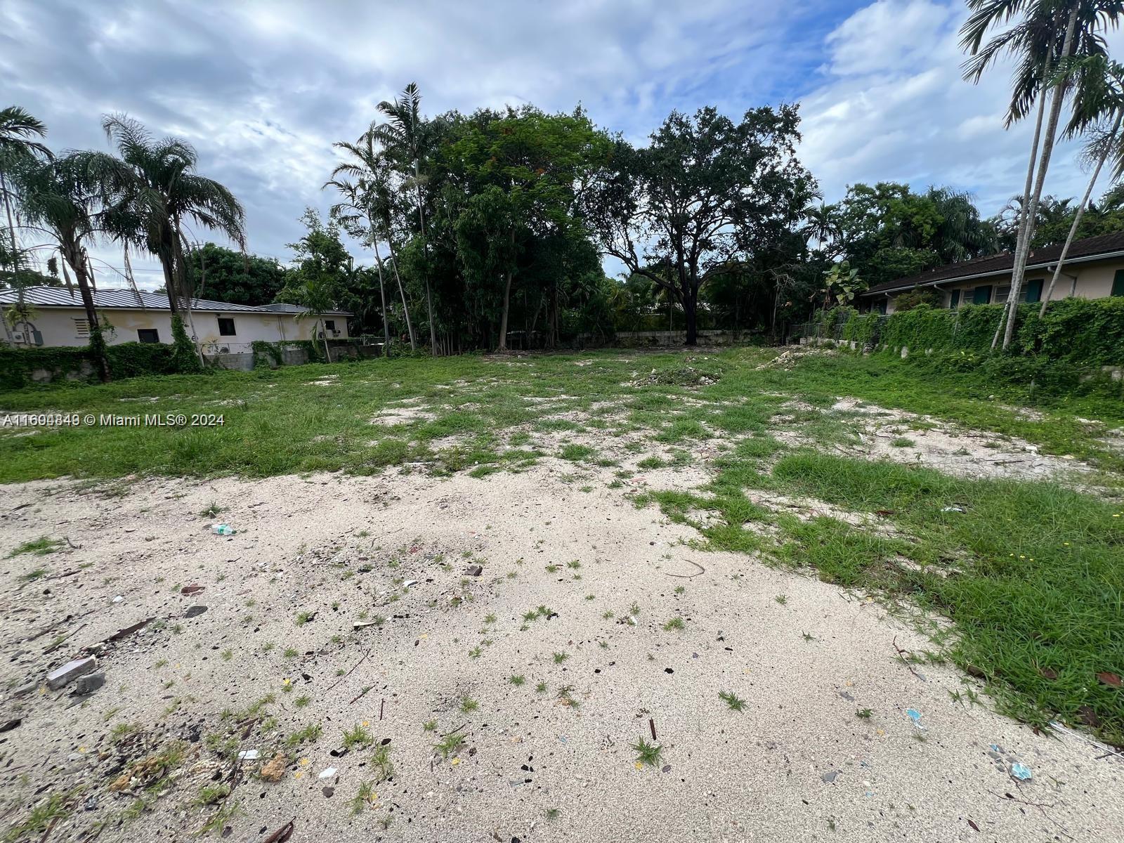 AMD PL GOLDEN GATE PK - Residential