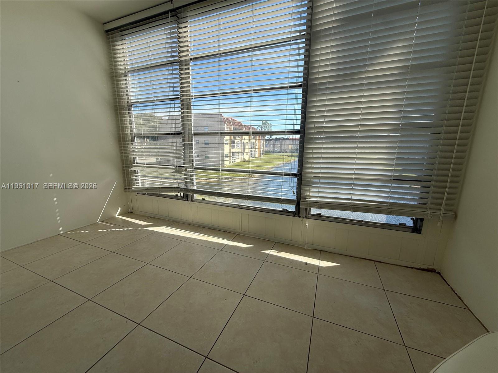 SUNRISE LAKES 88 CONDO - Residential