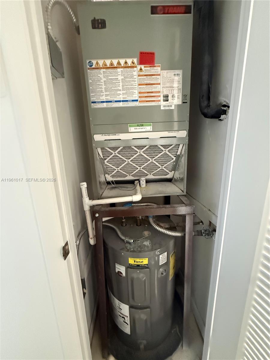 SUNRISE LAKES 88 CONDO - Residential