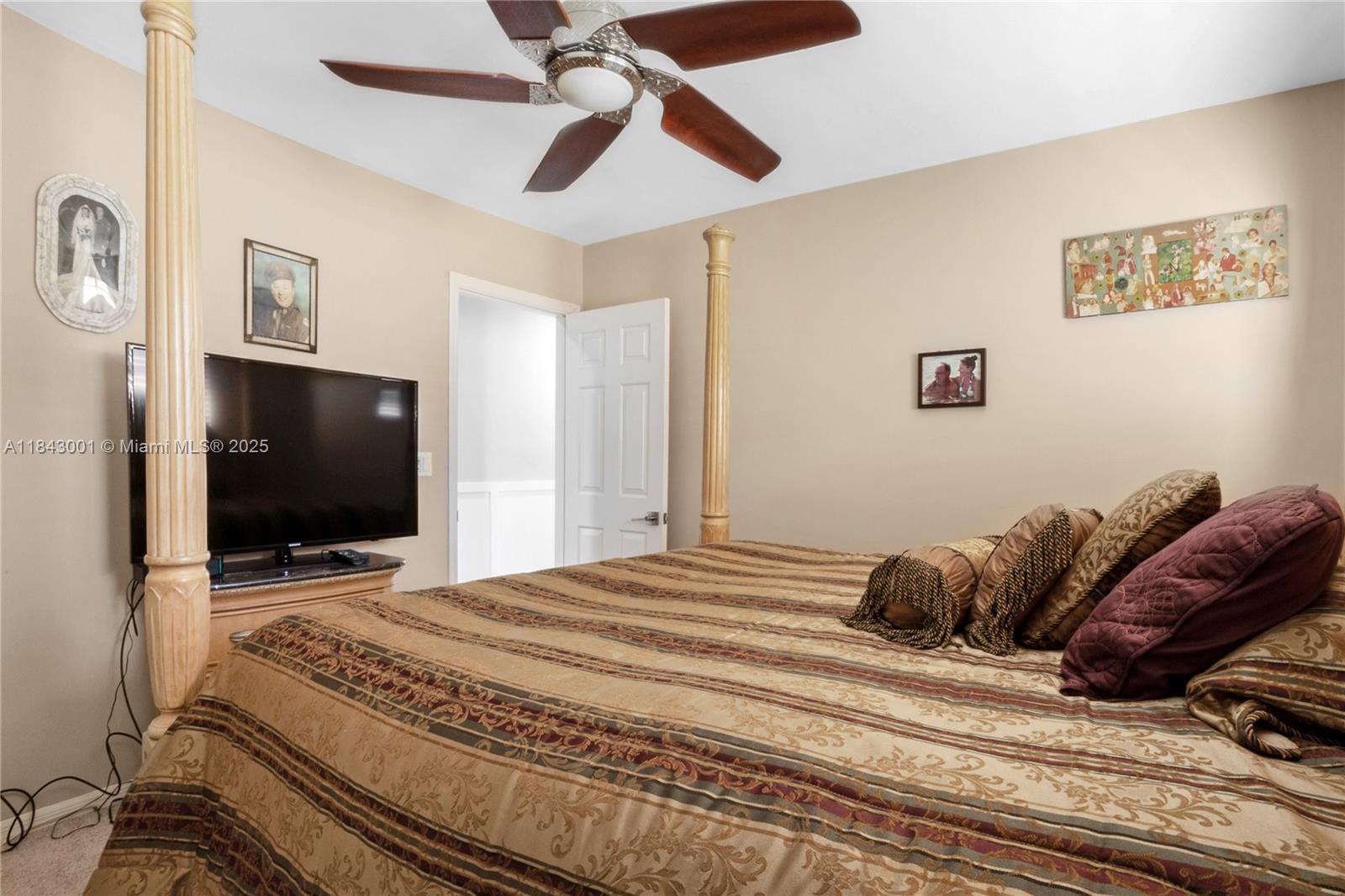 JACARANDA VILLAS - Residential