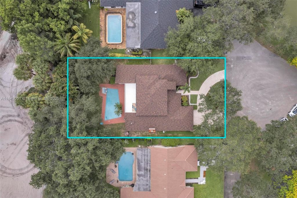 Photo of 1031 SW 91st Ave, Plantation, FL 33324 (MLS # A11843001)