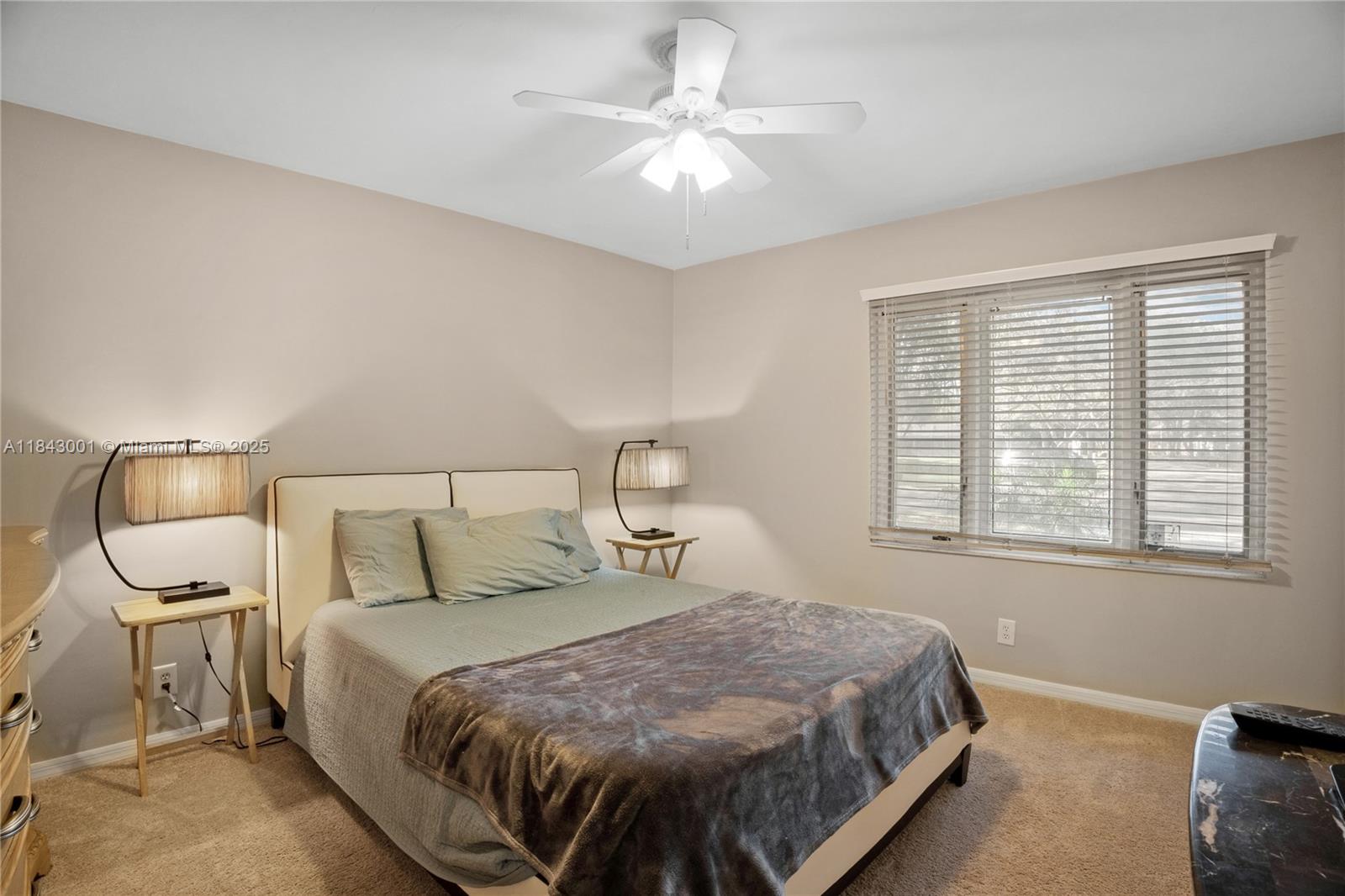 JACARANDA VILLAS - Residential