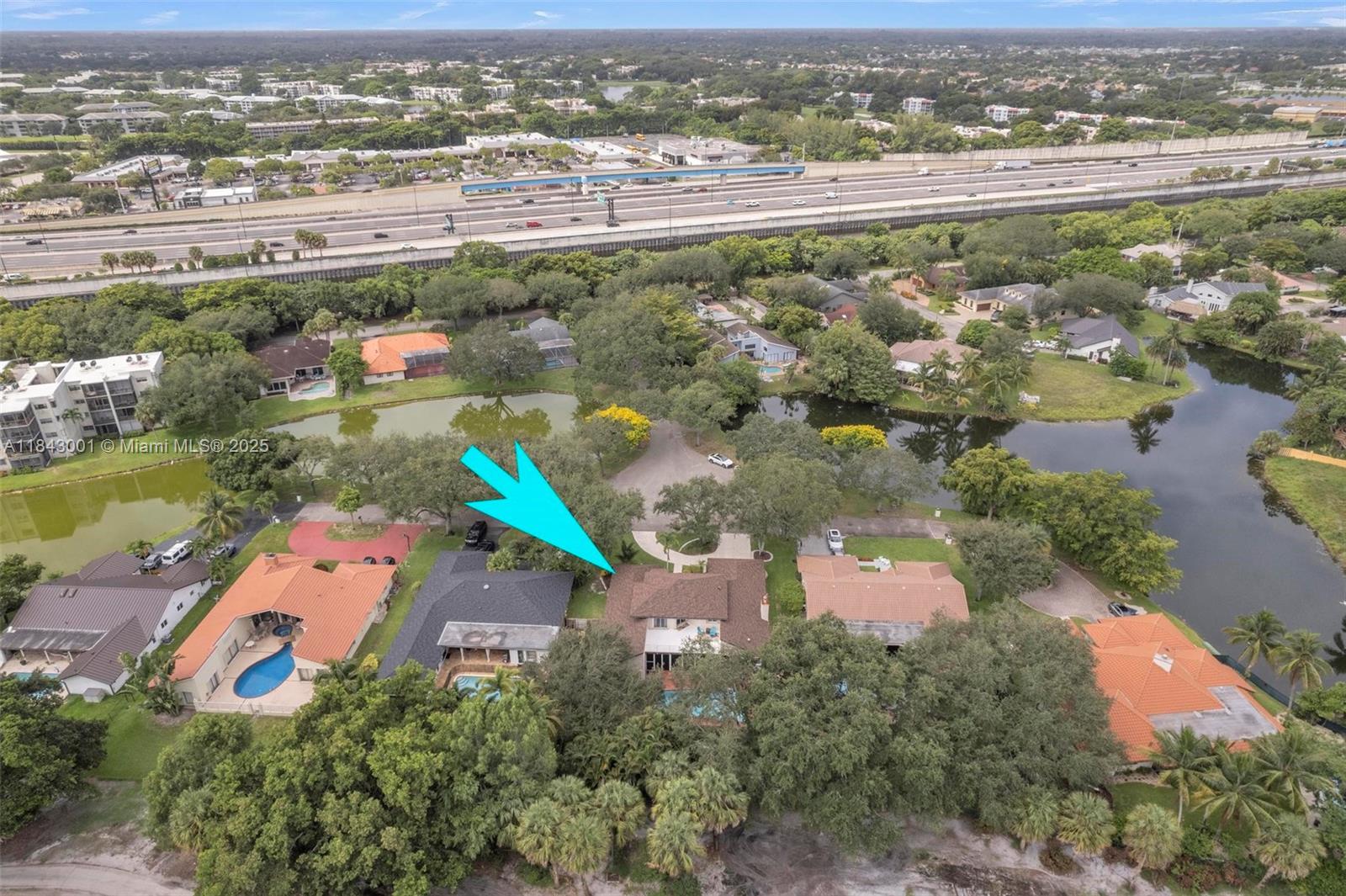 JACARANDA VILLAS - Residential