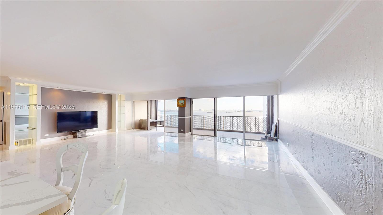 1800 NE 114th St 1705