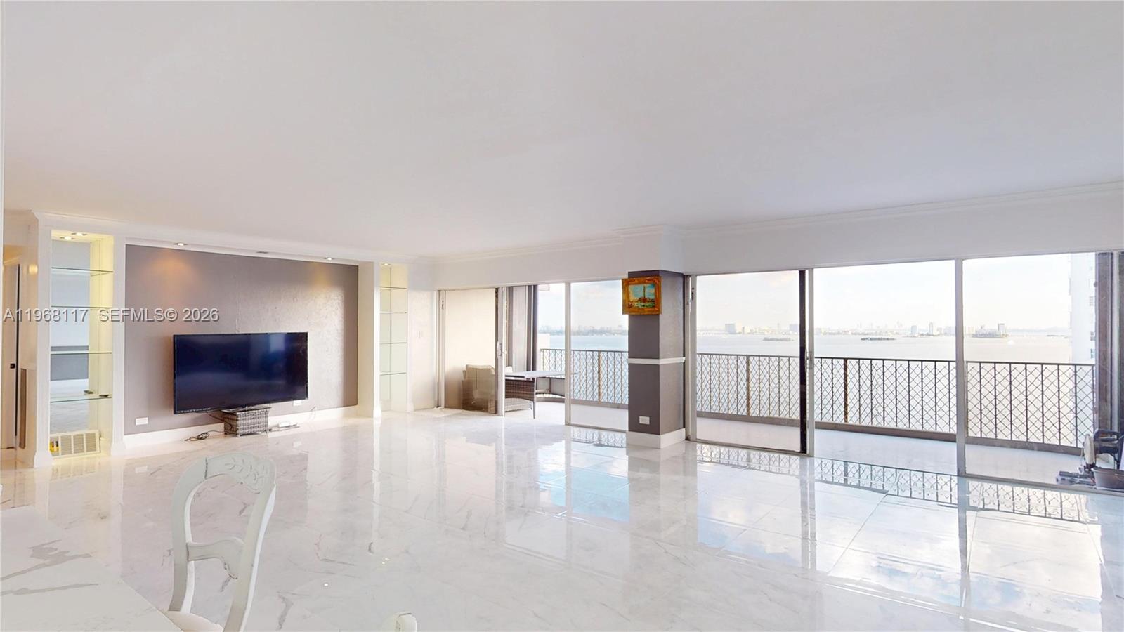 1800 NE 114th St 1705