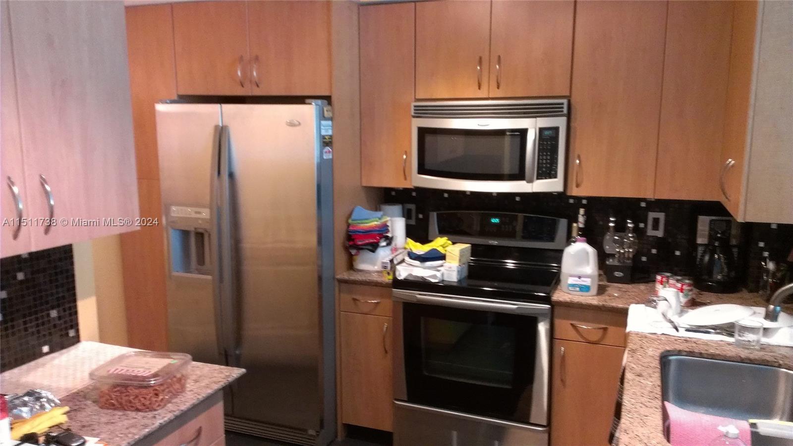 RADIUS CONDO - Residential Lease
