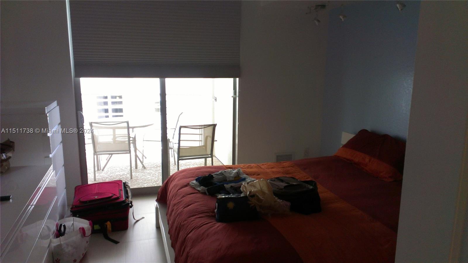 RADIUS CONDO - Residential Lease