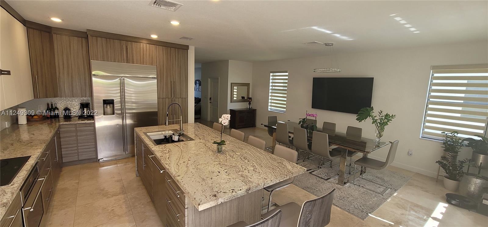 VIA VENTURA NEIGHBORHOOD - Residential